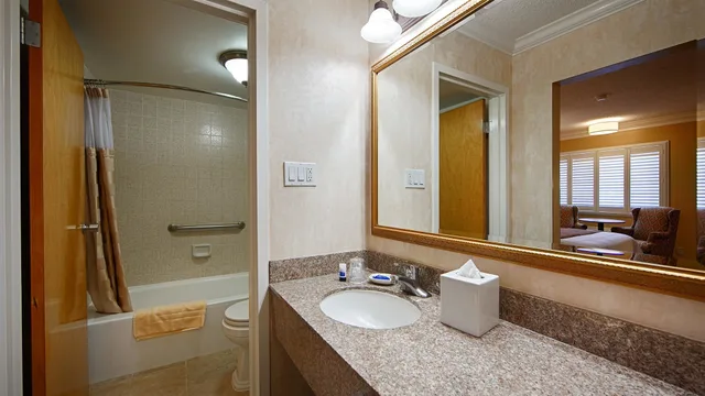 2 Bedrooms, Family Suite, 3 Beds, Kitchen, SFO El Rancho Inn 3/3