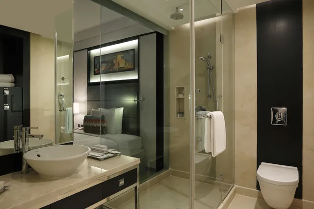 غرفة قياسية بسريرين منفصلين، Crowne Plaza Pune City Centre 2/5