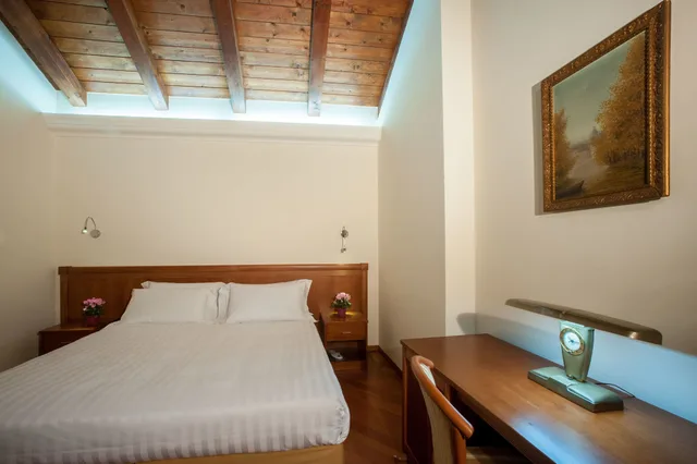 غرفة بسرير مزدوج لذوي الإعاقة، Hotel Flora 2/5