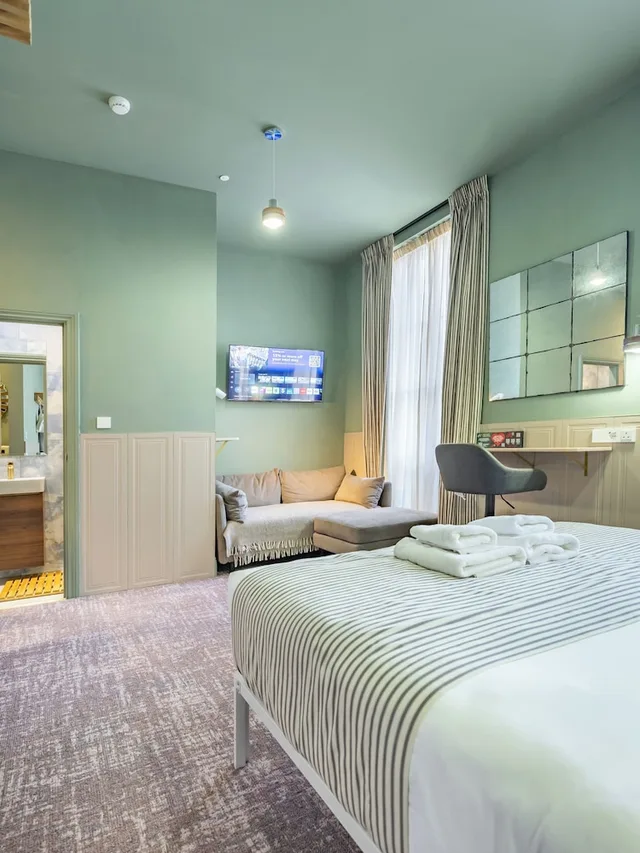بنتهاوس بسرير كينج بإطلالة على الحديقة، The Rokxy Townhouse - Kings Cross 6/10
