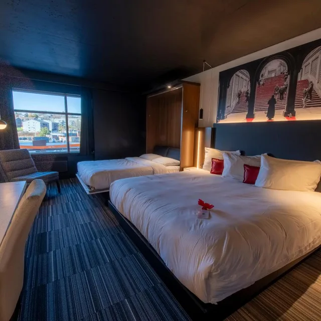 غرفة سوبيريور رباعية، Grand Times Hotel Quebec City Airport 1/10