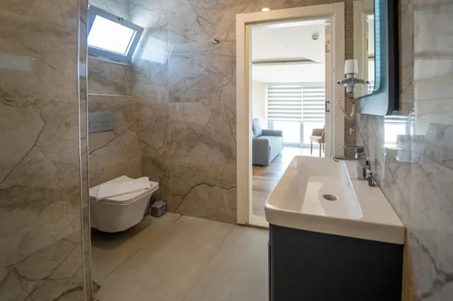 Suite, Sea View, Aurasia Sea Side Hotel 7/10
