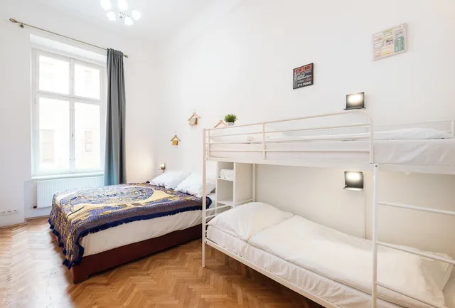 Mezzanine, 2 Bedrooms, Comfort, Apartment, 5 Beds, Bunk Bed, Sofa, Kitchen، Hybernska Apartments 1/10