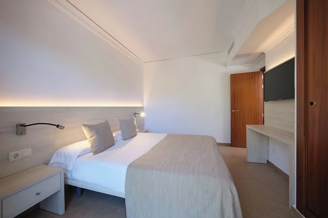 شقة سوبيريور بسرير كوين مع أريكة، Playa Mondrago Hotel Apartments 2/6