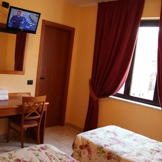 غرفة بسريرين منفصلين، Demy Hotel 2/7