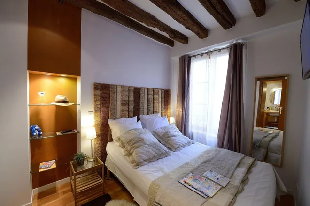 1 Bedroom, Window Seat, Apartment، Les Patios Du Marais 1/2