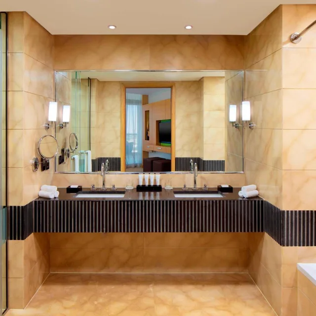 1 Bedroom, Presidential, Suite, Club Floor, Le Meridien Cairo Airport 3/3