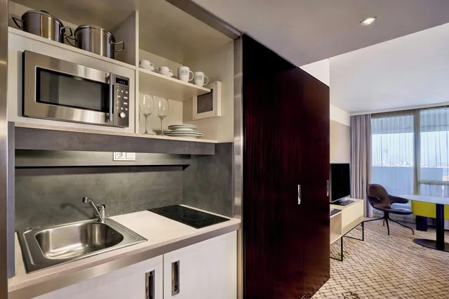 استوديو بسرير كينج، Four Points by Sheraton Munich Arabellapark 5/5