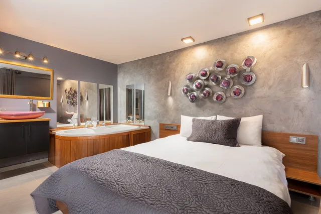 جناح ديلوكس بسرير كوين بجاكوزي، Galano Suites Alacati 2/3