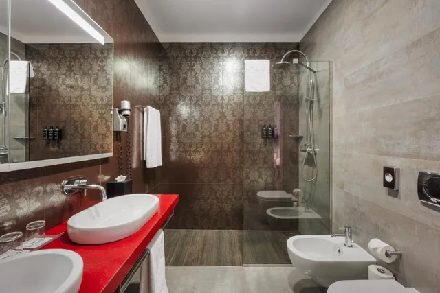 غرفة ديلوكس بسرير مزدوج أو سريرين منفصلين بإطلالة، Eurostars Palazzo Zichy 2/2