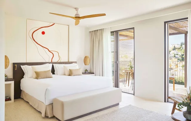 جناح جونيور بإطلالة على الحديقة بشرفة، La Zambra the Unbound Collection By Hyatt 1/2