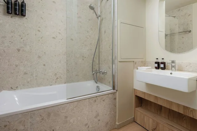شقة بسرير كينج بغرفة نوم واحدة مع أريكة، Residence Inn by Marriott Lille 4/4
