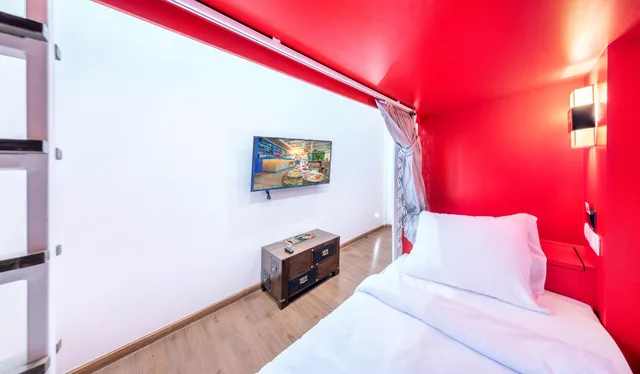 Room, Quadruple, Shared Bathroom, Ama Hostel Bangkok 1/2