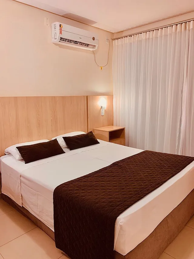 غرفة بسرير كوين، Victoria Plaza 1/8