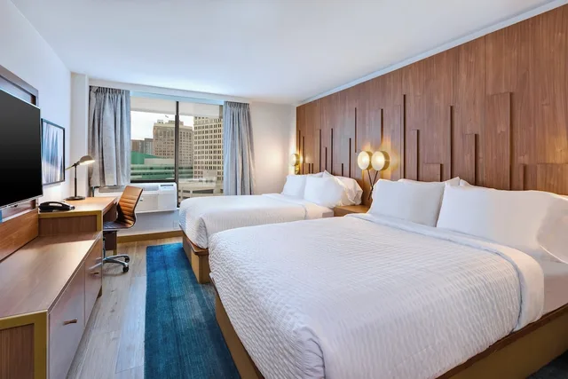 غرفة قياسية بسريرين كوين، Hotel Indigo Detroit Downtown 7/10