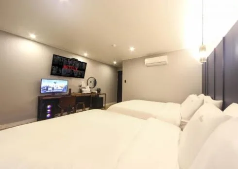 غرفة بزنس بسريرين منفصلين، The Stone Bridge Hotel Sasang 3/4