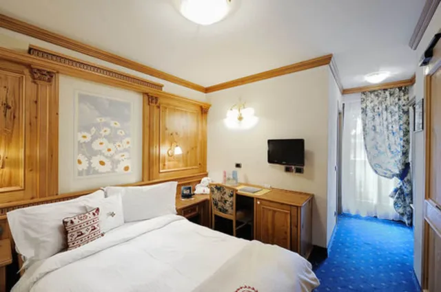 غرفة مفردة بسرير فردي، Gianna Hotel 2/4