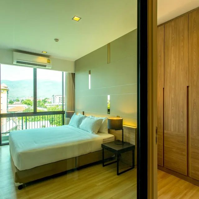 Grand, City, Suite, HYDE PARK CHIANGMAI 4/9