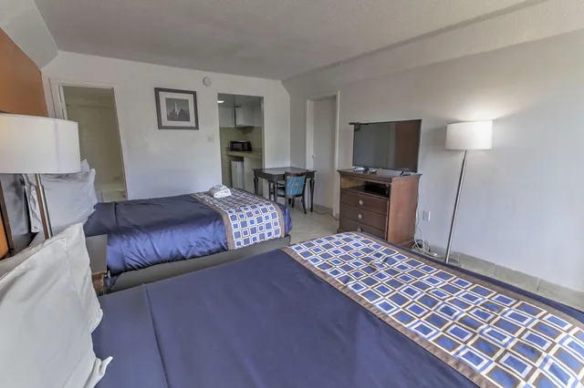 غرفة قياسية بسريرين مزدوجين، White Marlin Inn 5/6