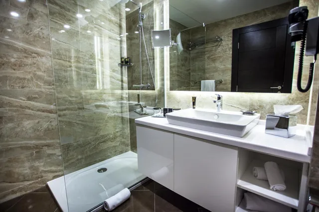 Regency, King Bed, Malak Regency Hotel 8/8