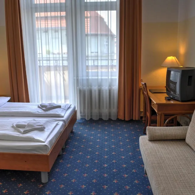 غرفة بسرير مزدوج أو سريرين منفصلين، Hotel Europa City 17/18