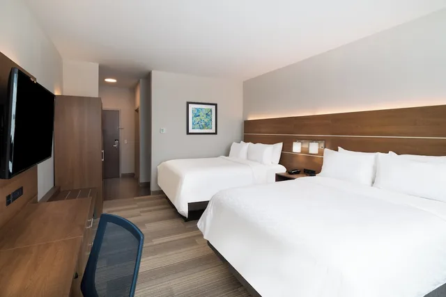 غرفة قياسية بسرير فردي، Holiday Inn Express Suites St Peters 1/4