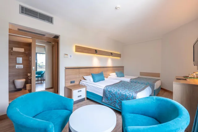 غرفة عائلية، Meryan Hotel 4/7