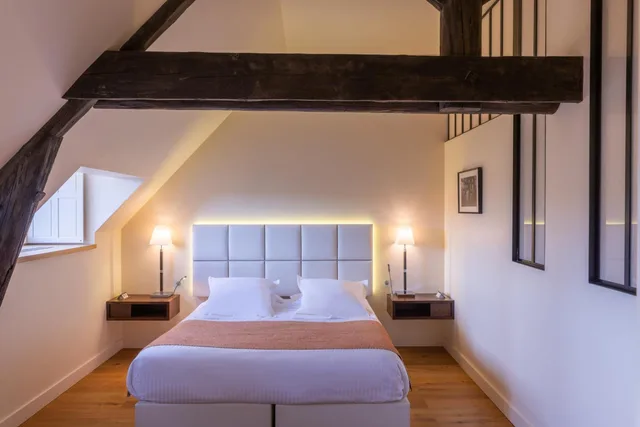 جناح مع أريكة، L Hotel de Beaune 2/5