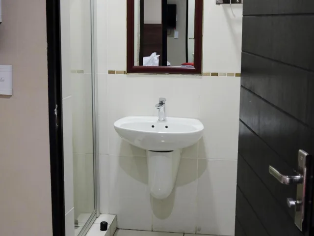 غرفة كلاسيكية بسرير كوين، Eagle Nest Luxury Accommodation 6/8