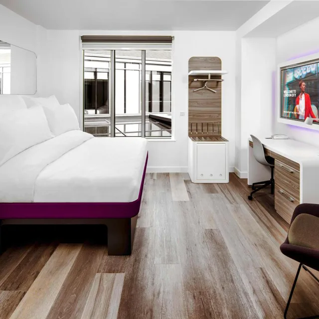 Vip, Suite، YOTEL London City, Select by Hilton 1/2