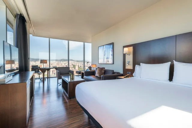جناح، Leonardo Royal Hotel Barcelona Forum 2/4
