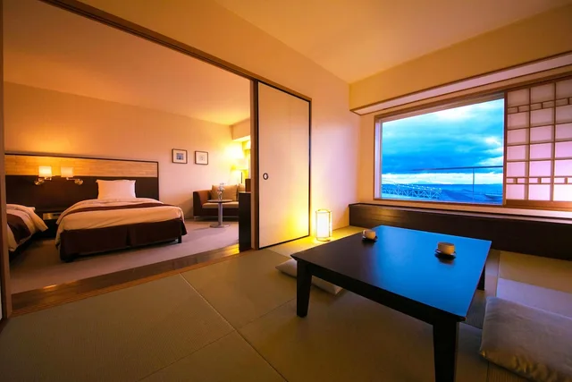 Japanese Western, Twin Beds, 3 Futon Beds, Ocean View, Main Building, Seaside Hotel Maiko Villa Kobe 4/8