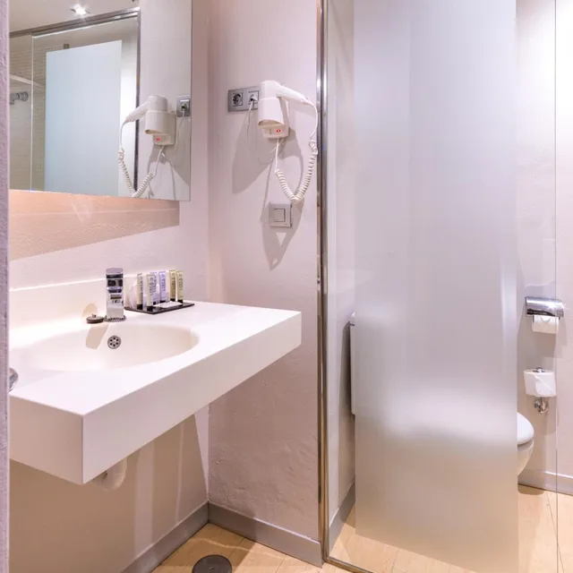 غرفة بسرير مزدوج أو سريرين منفصلين، Madanis Hotel 7/10