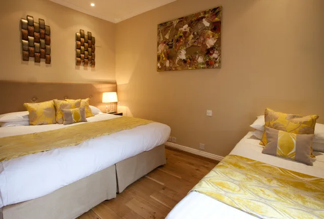 غرفة قياسية ثلاثية، New Linden Hotel 4/10