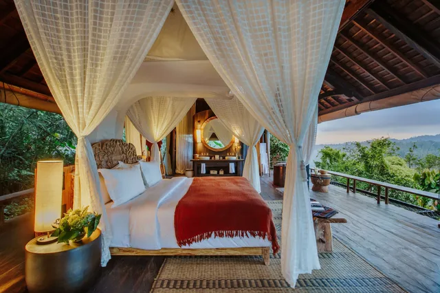 Pool, Valley, King Bed, Buahan, A Banyan Tree Escape Bali 2/3