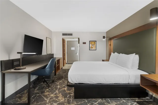 Room, King Bed, Pool View, South Tower، Best Western Plus Boomtown Casino Hotel 2/8