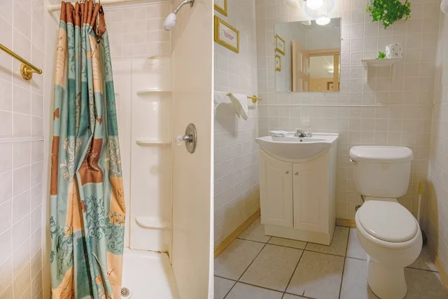 Room, 2 Double Beds, Sunflower Motel Hiawatha By OYO 10/10