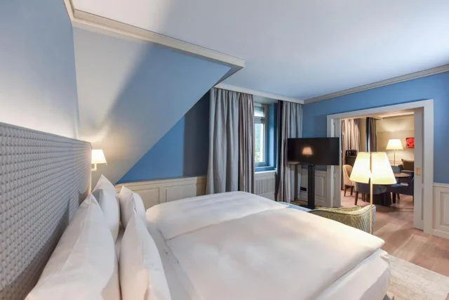 Family Suite, Cresta, King Bed, Sofa، Cresta Palace 1/7