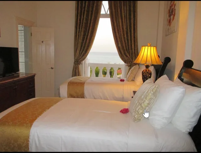 Coral, Double Bed, Pool and Ocean View، Ocean West Boutique Hotel 2/7