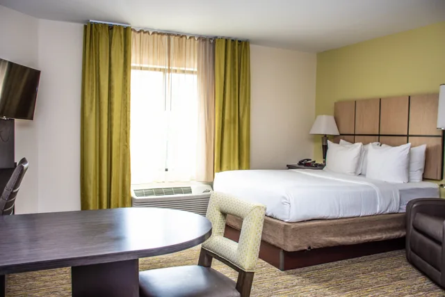 Studio, Suite, Queen Bed, Accessible, CANDLEWOOD SUITES OVERLAND PARK 1/2