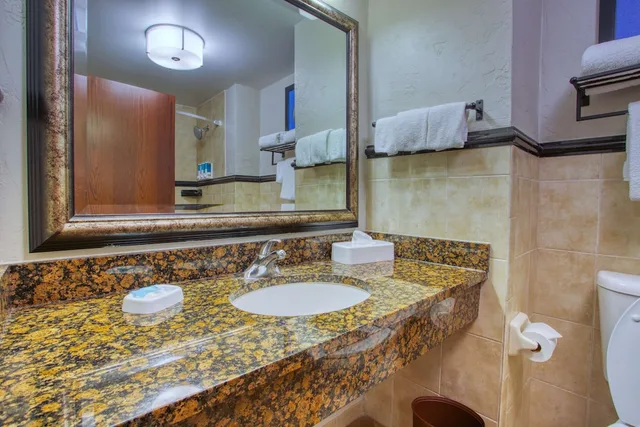 2 Rooms, Suite, King Bed, Sofa, Accessible, Drury Inn & Suites Near La Cantera Parkway 7/7