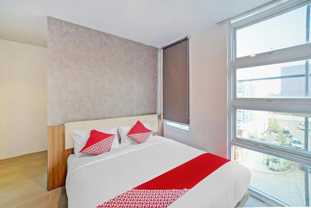 غرفة ديلوكس بسرير كينج، OYO 90559 Gamacity Residence 6/10