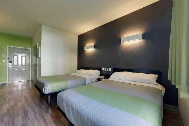 2 Full Beds - Non-Smoking، Studio6 Mississauga, ON - Toronto 6/10
