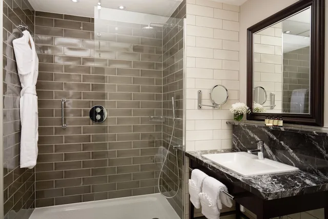جناح جونيور بسرير كينج، The Baileys Hotel London 7/10