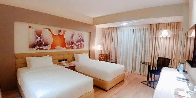 غرفة بريميير، Boracay Ocean Club Beach Resort 2/3