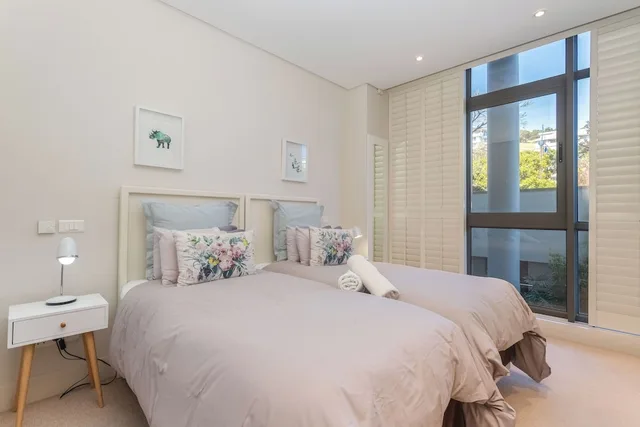 غرفة بريميير بسرير كوين بغرفتي نوم، Mountain Marina Luxury Apartments 4/10