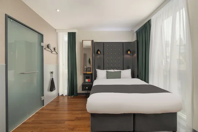 غرفة مزدوجة لذوي الإعاقة، Point A Hotel London Shoreditch 1/7