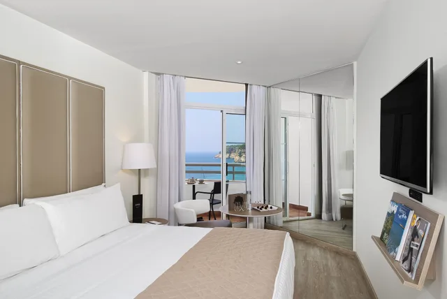 The Level, Family Suite, Queen Bed، Melia Cala Galdana 1/9