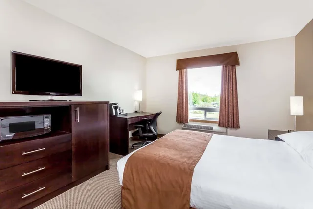جناح بسرير كوين، Super 8 By Wyndham Prince Albert 2/10