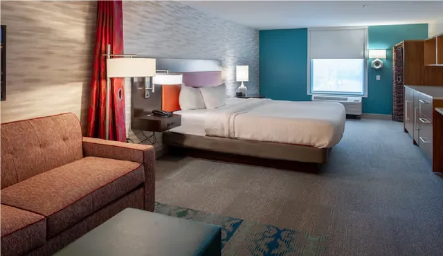 جناح استوديو بريميوم بسرير كينج لذوي الإعاقة، Home2 Suites St Louis Central West End Forest Park 1/3
